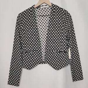 Have Black and White Geometric Blazer Size Medium